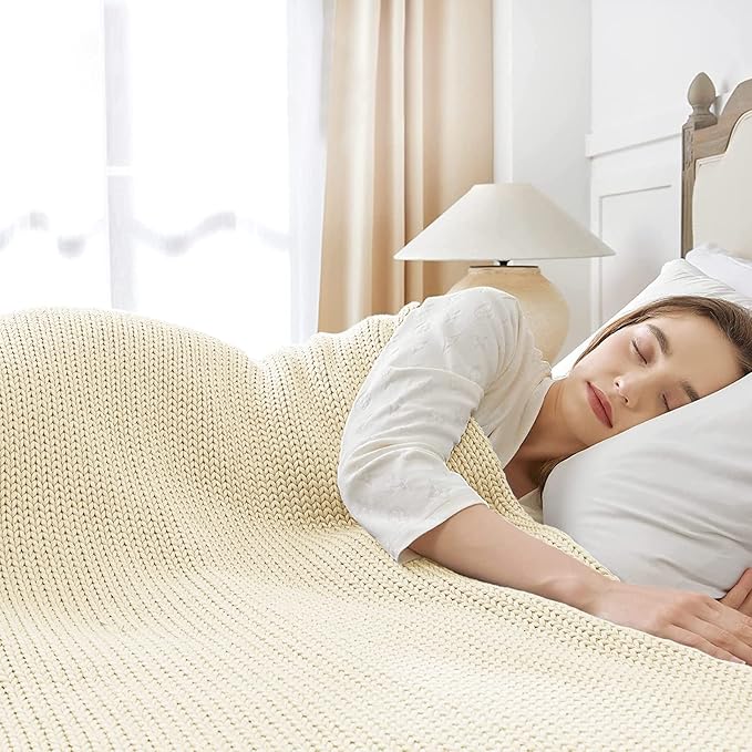 Guohaoi Knitted Weighted Blanket for Adults (Cream 60"x80" 17lbs) No Beads Cooling Throw Blanket for Hot Sleepers, Home Decor Breathable Chunky Knit Heavy Blanket Use on Queen/King Size Bed