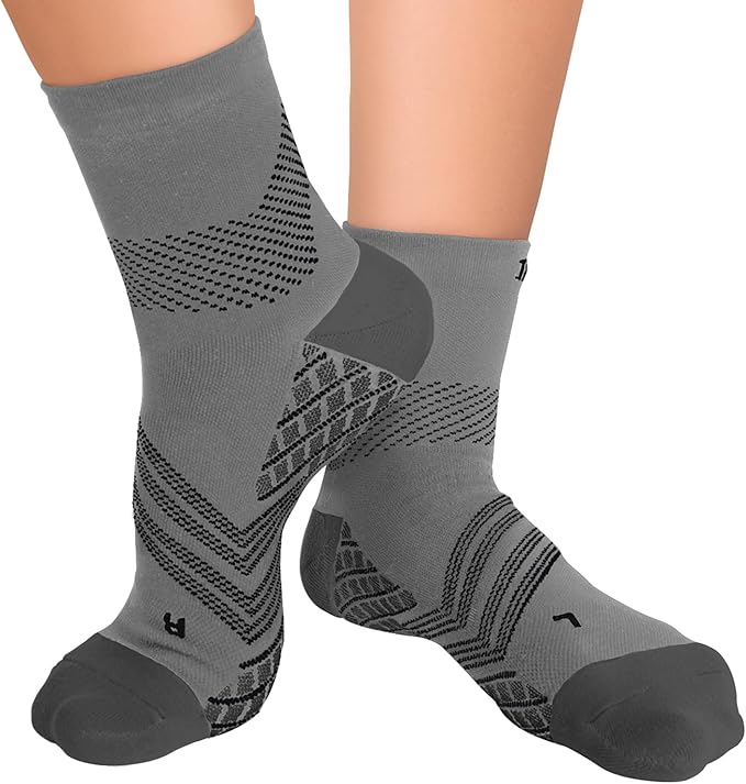TechWare Pro Plantar Fasciitis Socks – Cushion Ankle Compression Socks Women & Men. Achilles Tendonitis Brace & Arch Support