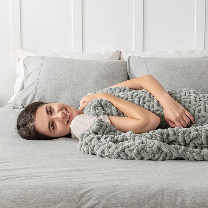 Maetoow Handmade 12 lb Soft Knitted Weighted Blanket, 48 x 72 Inch Breathable Chunky Knit Gravity Blanket Throw, Home Decor for Sofa Couch Bed, Sage Green