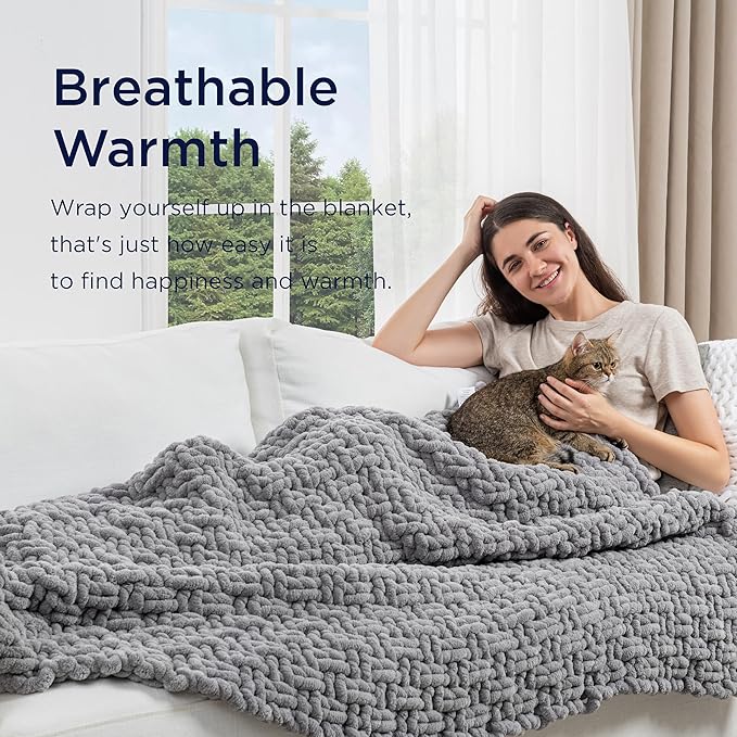 Maetoow Handmade 7 lb Soft Knitted Weighted Blanket, 40 x 60 in Breathable Chunky Knit Gravity Blanket Throw, Home Decor for Sofa Couch Bed, Light Grey